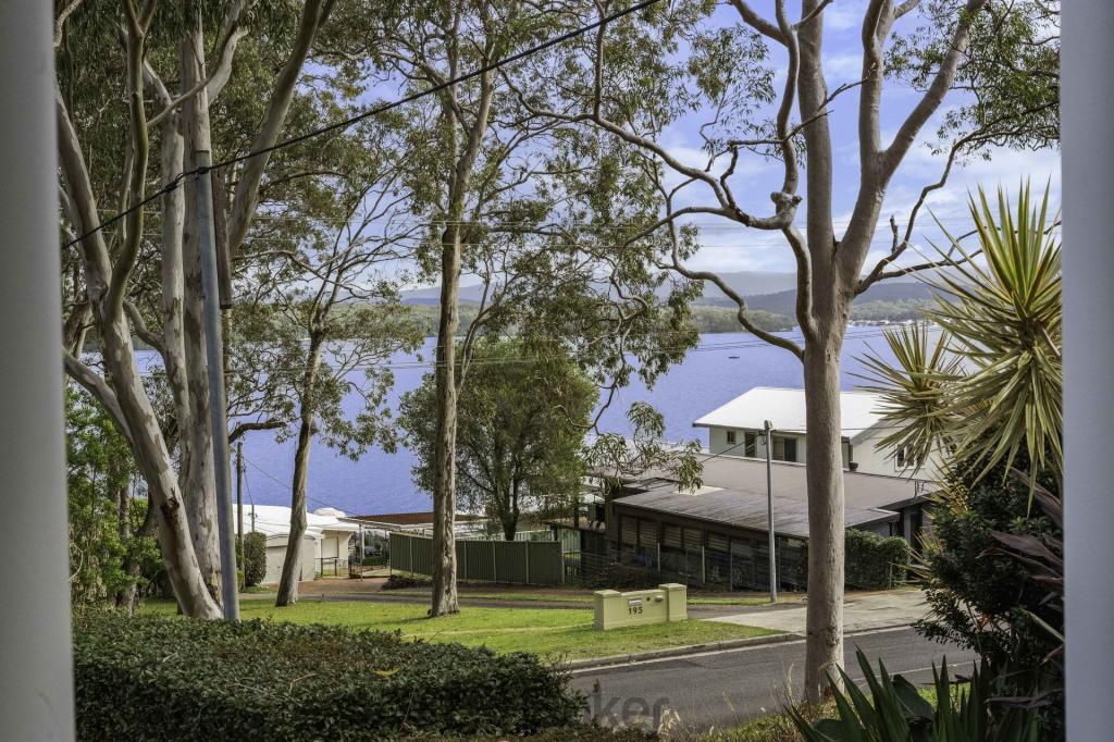 144 Coal Point Rd, Coal Point, NSW 2283