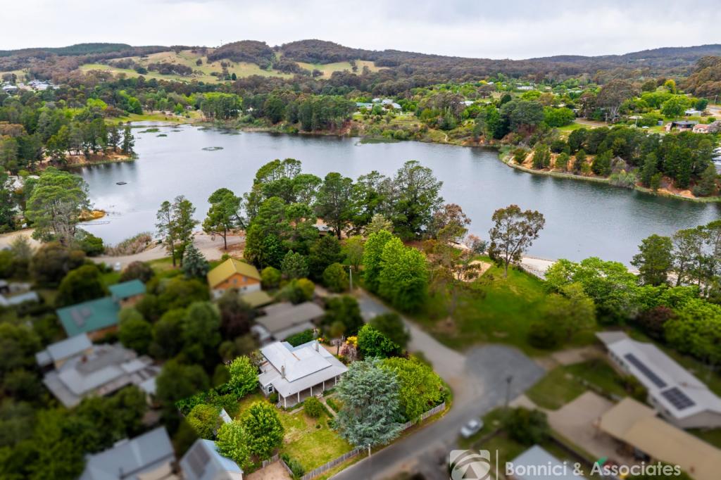 1 Kraus Lane, Beechworth, VIC 3747