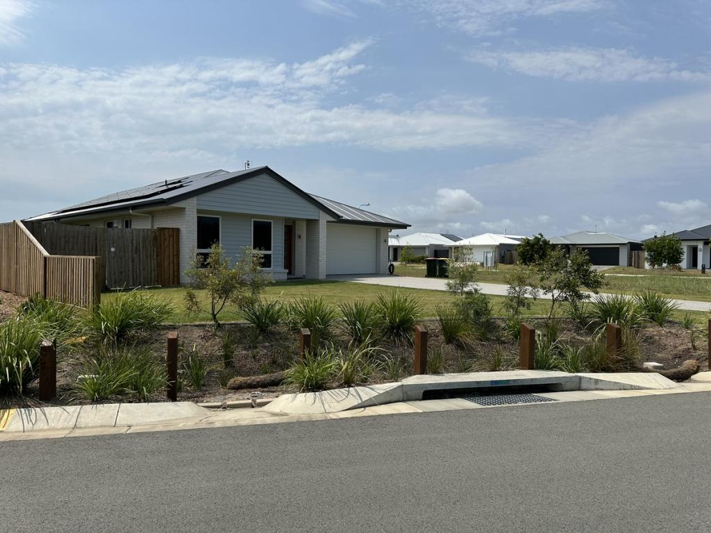 3 Songlark Ct, Point Vernon, QLD 4655