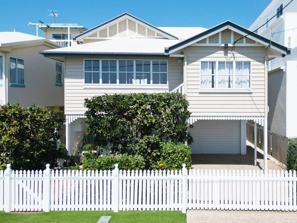 35 Flinders Pde, Scarborough, QLD 4020