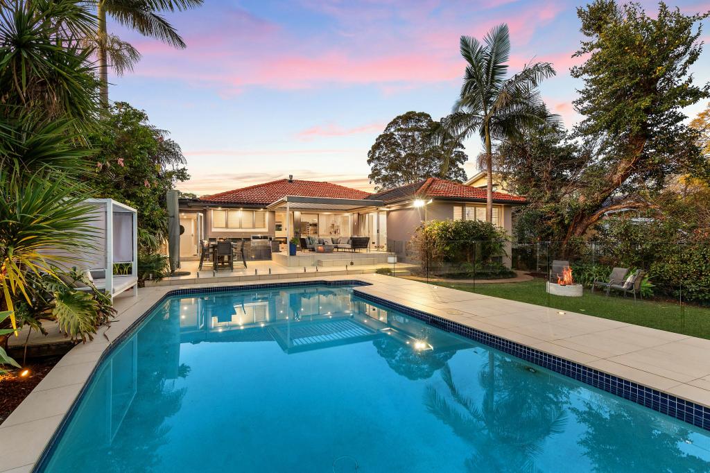 9 Milburn Pl, St Ives Chase, NSW 2075