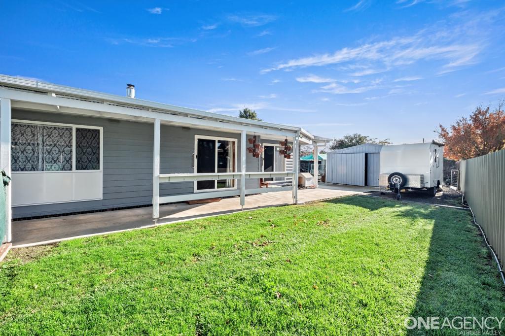 27 Maffra Rd, Heyfield, VIC 3858