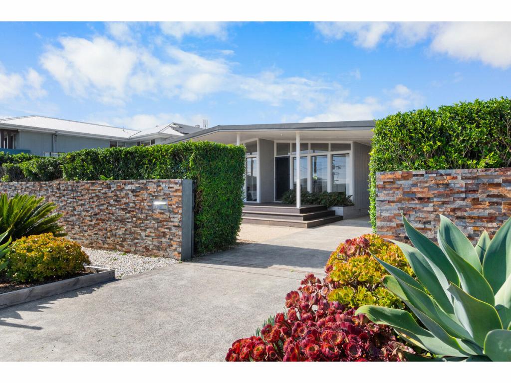 45 Cowlishaw St, Redhead, NSW 2290