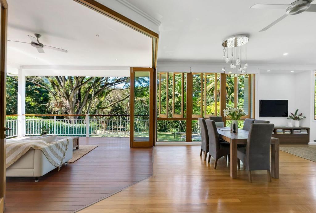 111 Hillview Cres, Whitfield, QLD 4870