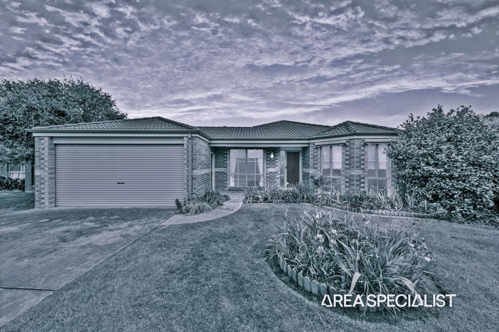 8 Stella Pl, Pakenham, VIC 3810