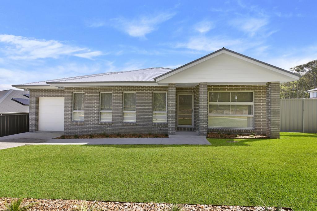36 Childers Cct, Wadalba, NSW 2259