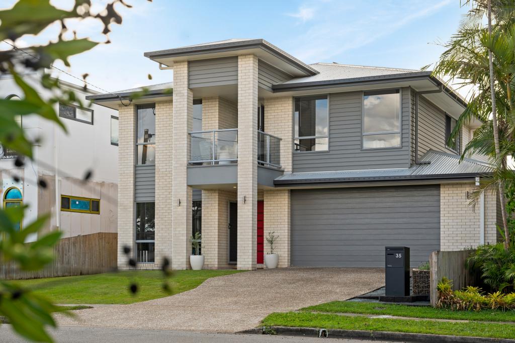35 Camelot St, Tennyson, QLD 4105