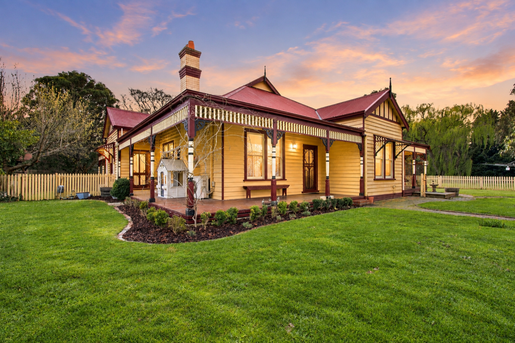 140 SCRUBBY LANE, TRARALGON, VIC 3844