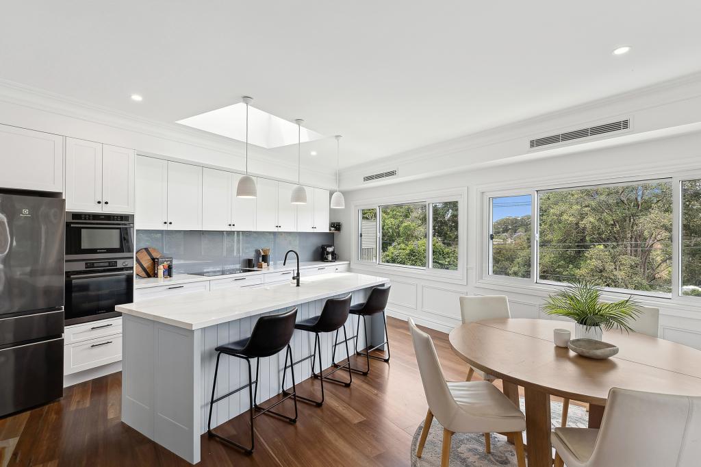 306 The Round Dr, Avoca Beach, NSW 2251