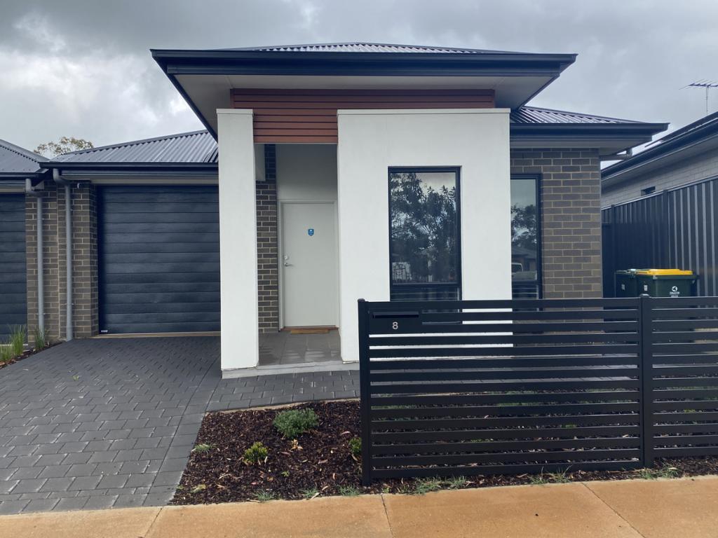 8 Cutana Cres, Munno Para, SA 5115