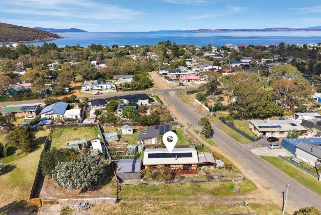 6 MOOMERE ST, CARLTON, TAS 7173
