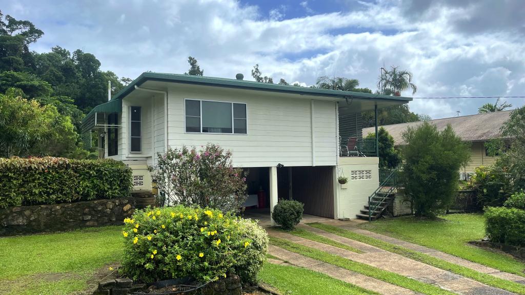 18 Bell St, Tully, QLD 4854