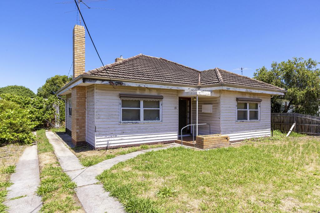 10 SPRING ST, BELMONT, VIC 3216