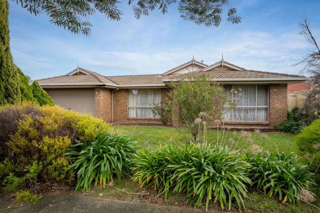 28 Allwyn Cres, Mill Park, VIC 3082