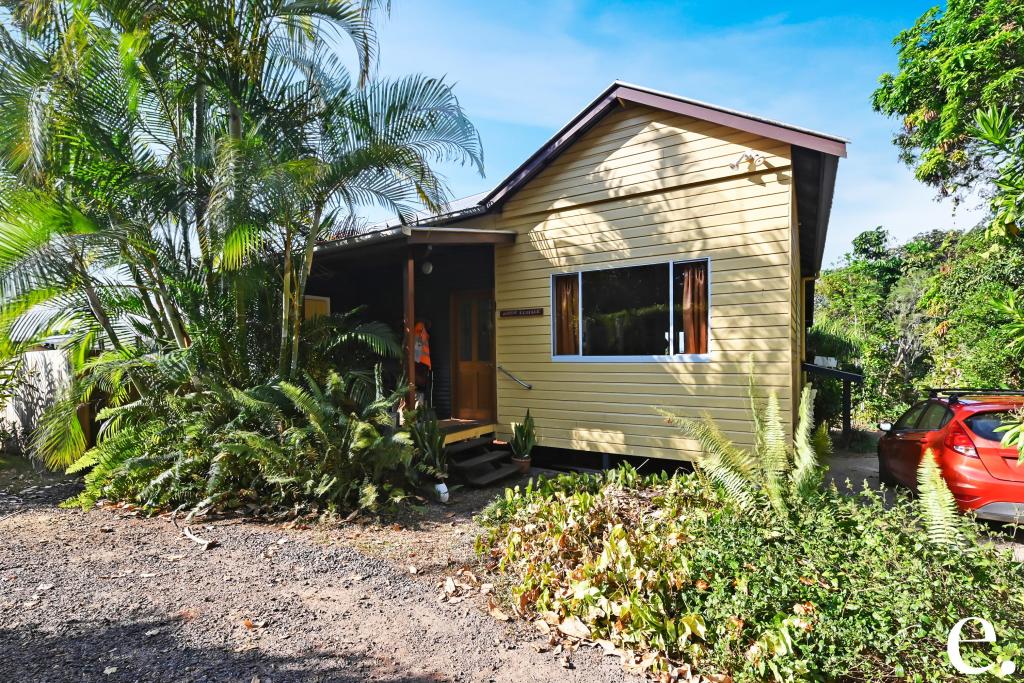 37 Eacham Rd, Yungaburra, QLD 4884