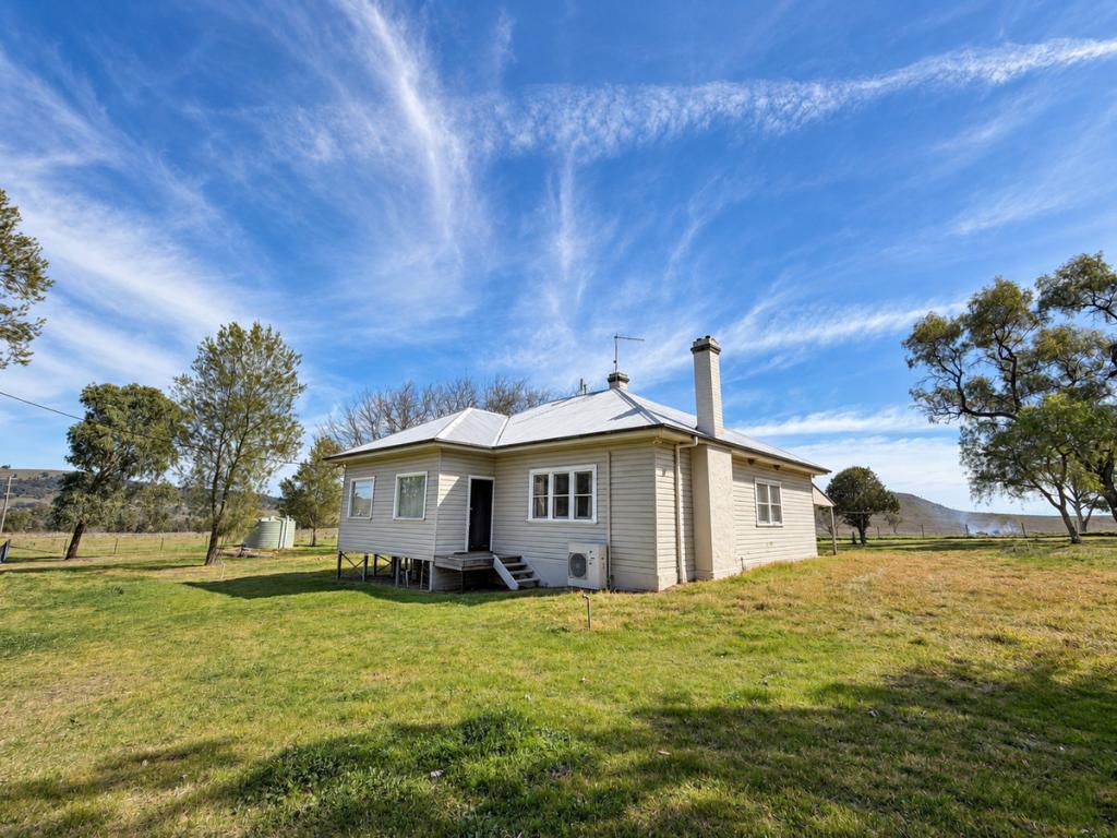 "The Ranch", Willow Tree, NSW 2339