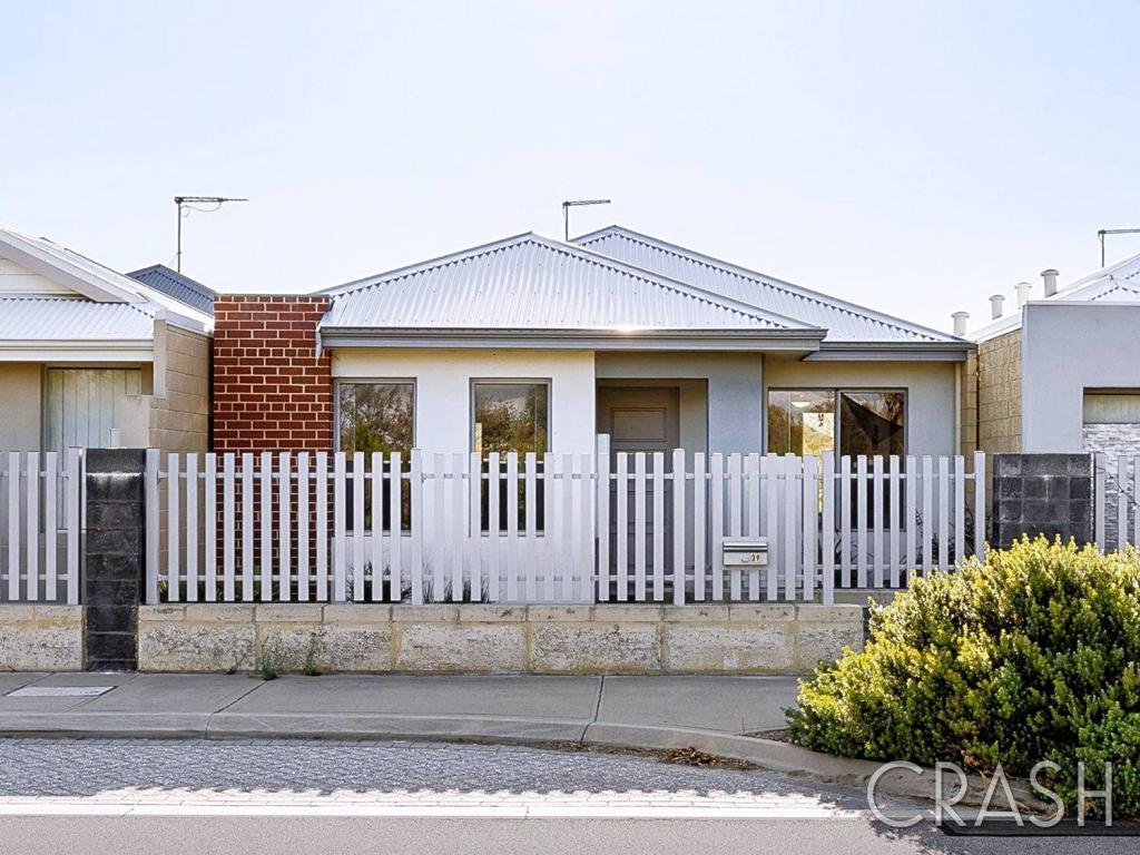 39 TALLERING WAY, GOLDEN BAY, WA 6174