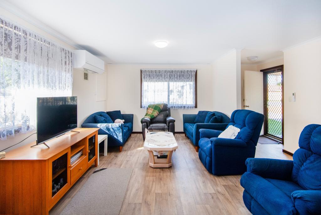 11 Scott Rd, Dongara, WA 6525