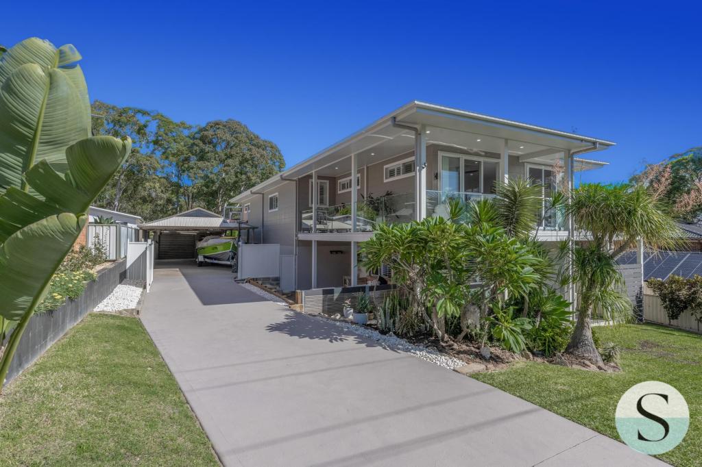 15 Kenneth Pl, Mannering Park, NSW 2259