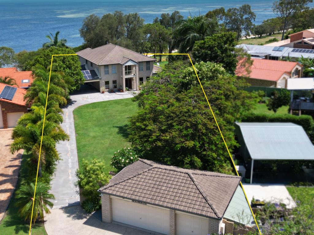 22 HOWARD CT, SANDSTONE POINT, QLD 4511