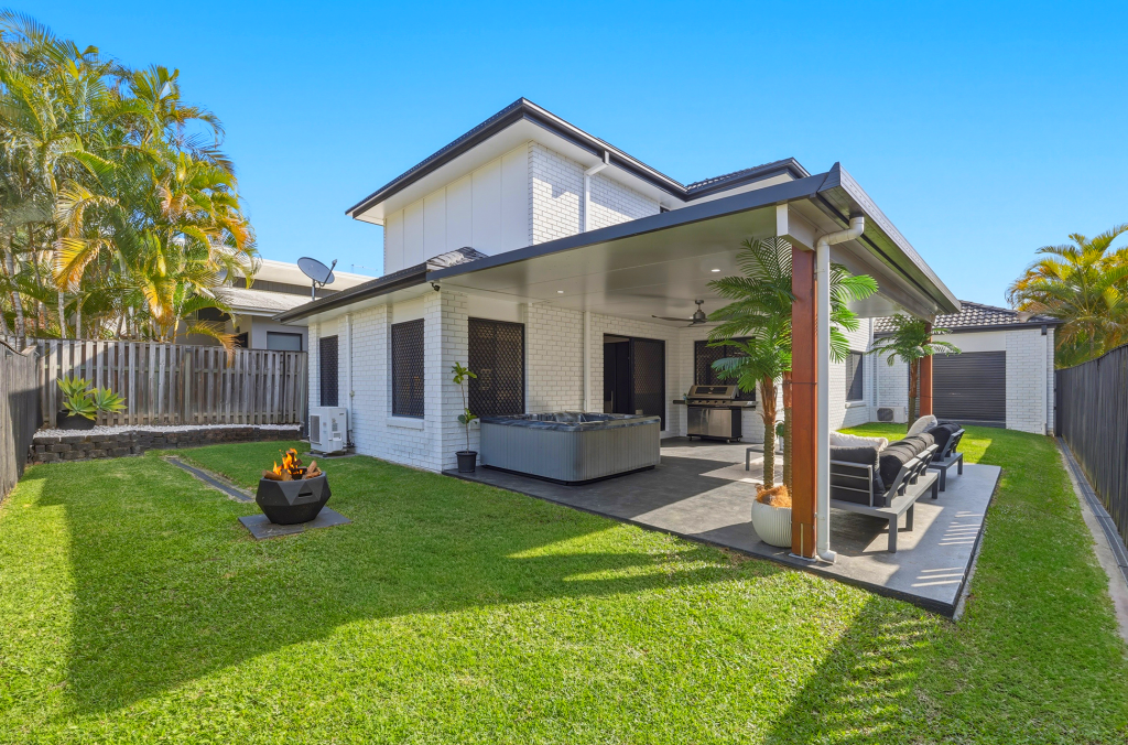 13 Saint Paul Cres, Varsity Lakes, QLD 4227