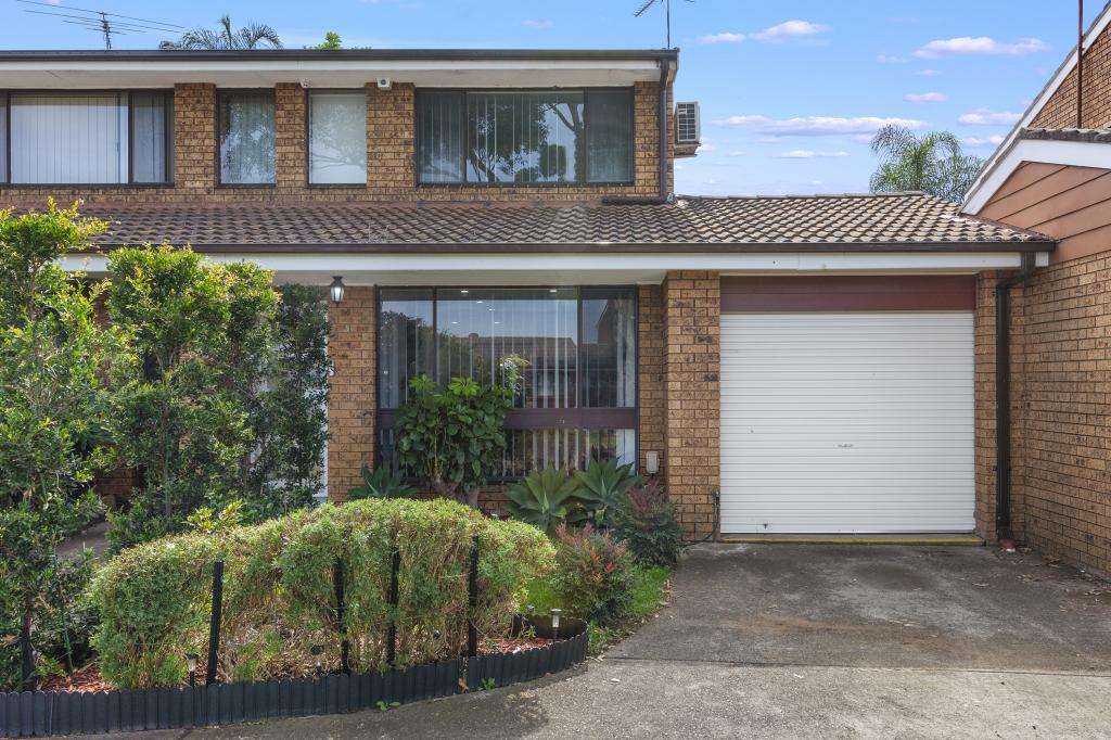 5/201-207 Harrow Rd, Glenfield, NSW 2167