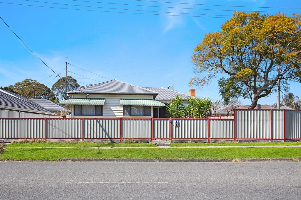 90 Victoria Rd, Woy Woy, NSW 2256