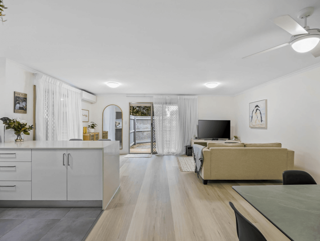 2/75 Kowonga St, Pacific Paradise, QLD 4564