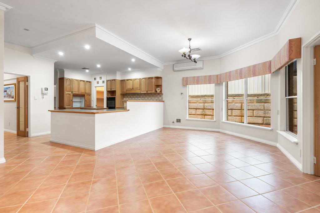 2 DALMATIA CT, COOGEE, WA 6166