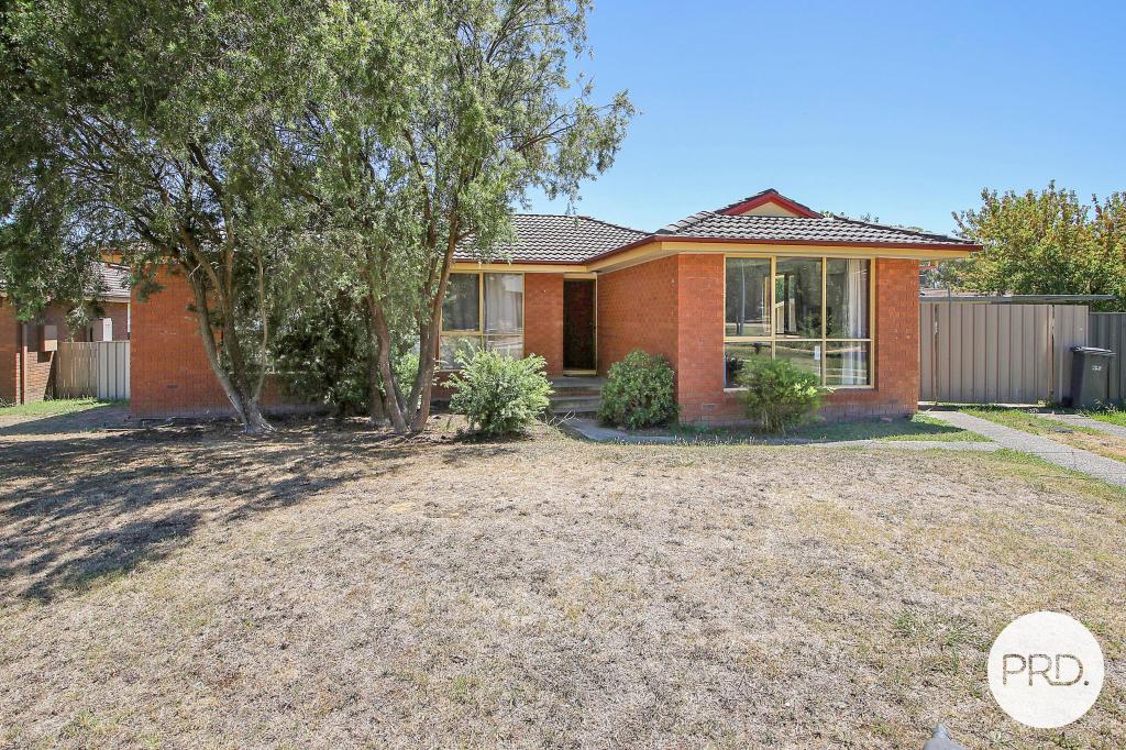 12 Crackenback St, Thurgoona, NSW 2640