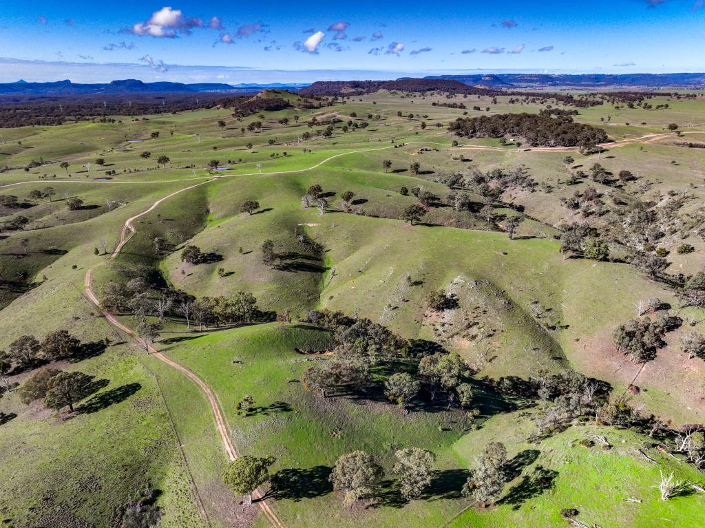 96 Wattle Brae Lane, Aarons Pass, NSW 2850