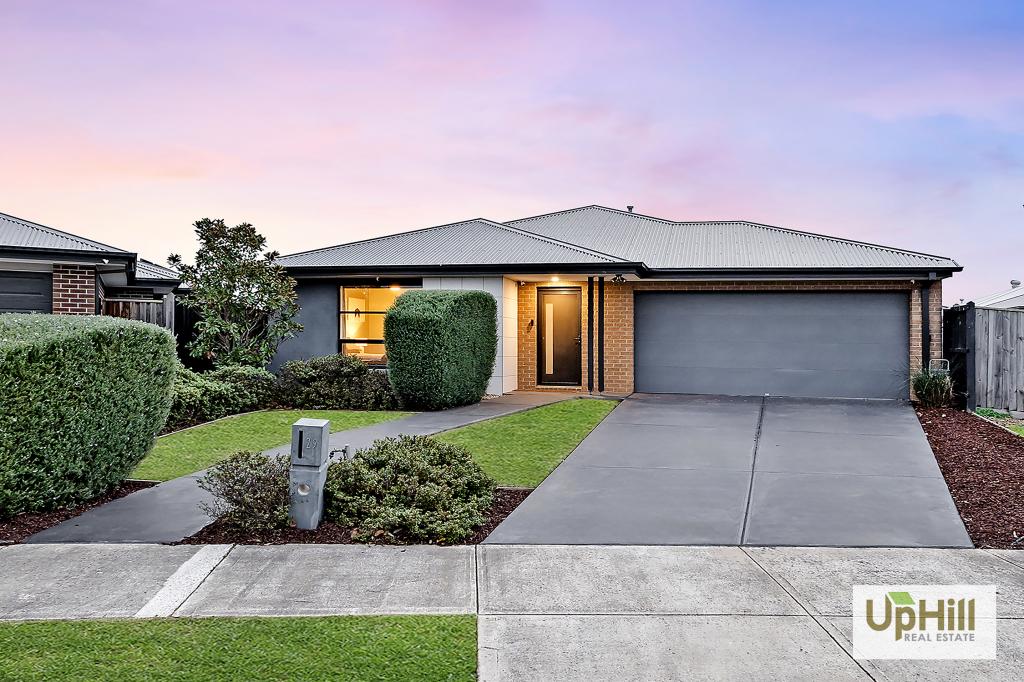 29 AYREDALE ST, CLYDE, VIC 3978