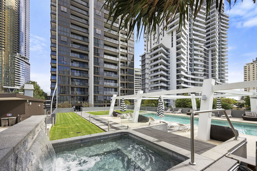 801/2663 GOLD COAST HWY, BROADBEACH, QLD 4218