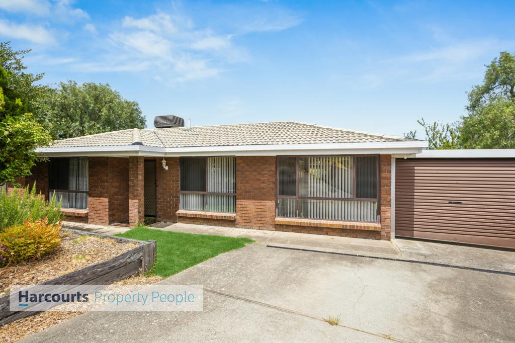 11 Cornwall Ct, Woodcroft, SA 5162