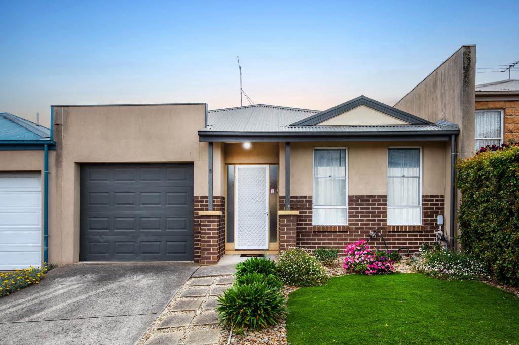 5 Sunbrook Ct, Sunbury, VIC 3429