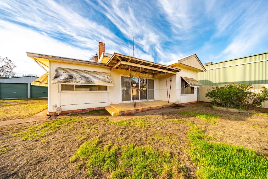 111 Canal St, Griffith, NSW 2680