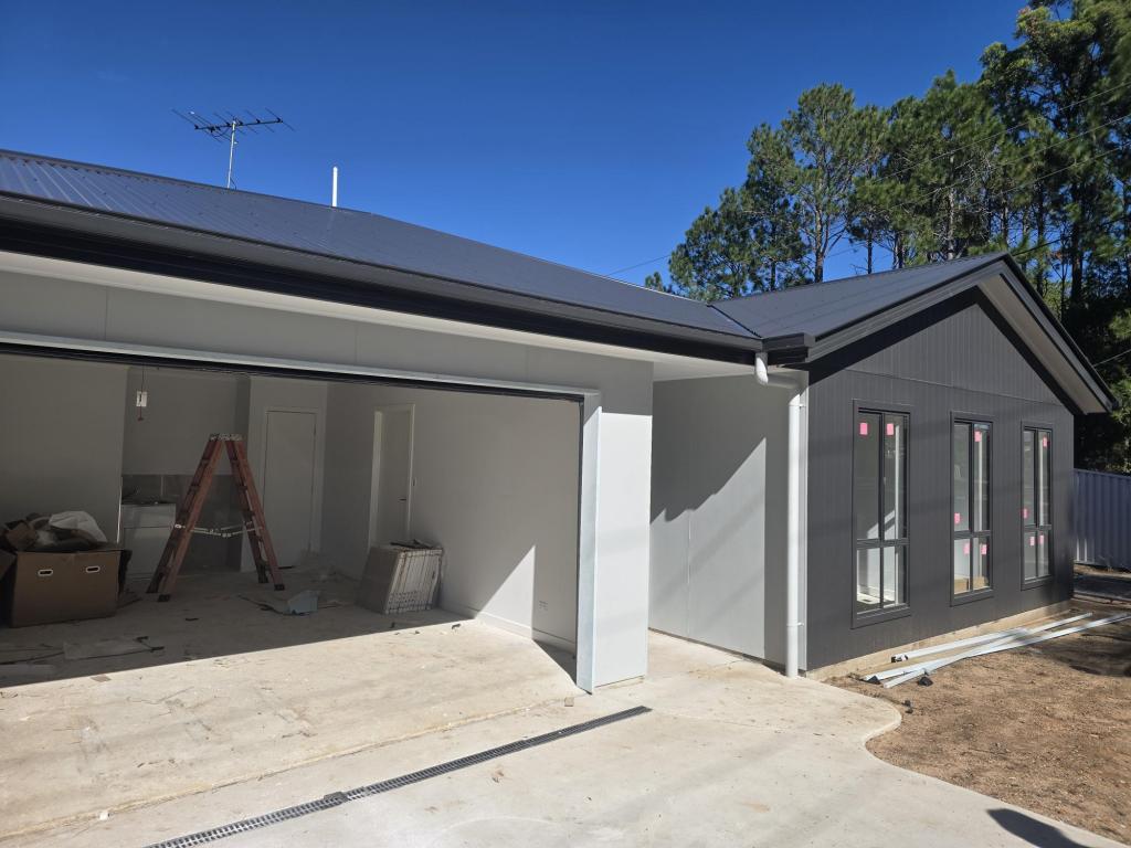 84 KINGS RD, RUSSELL ISLAND, QLD 4184