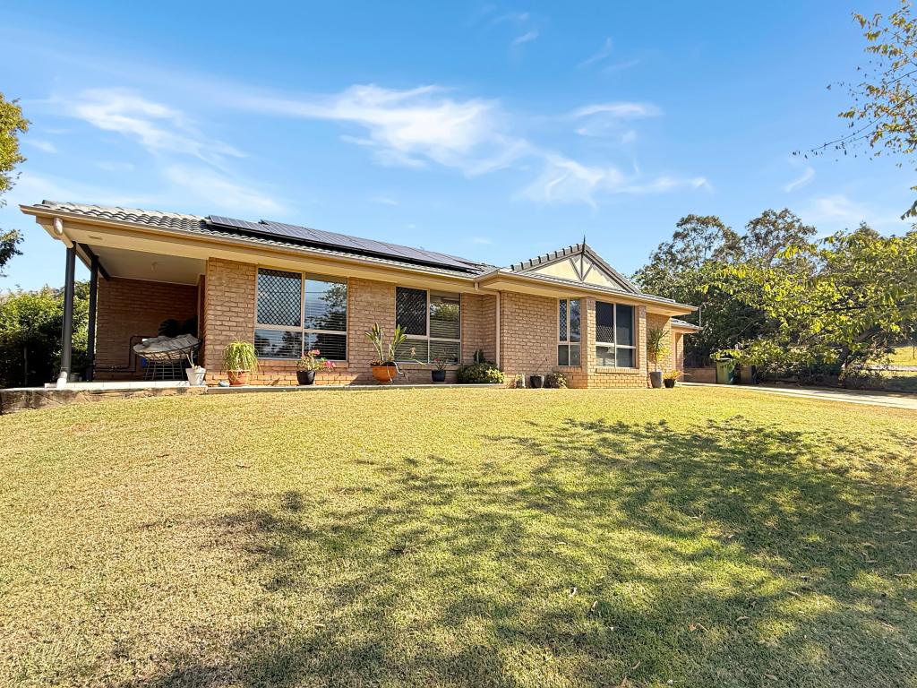 40 Barbour St, Esk, QLD 4312
