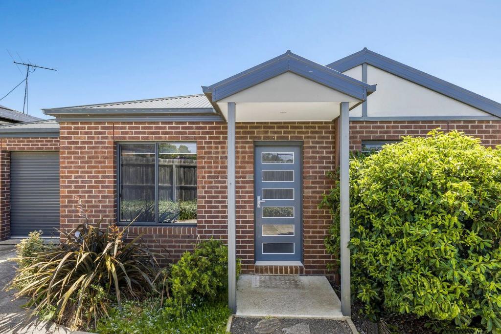 2/1 Linthwaite Cl, Highton, VIC 3216