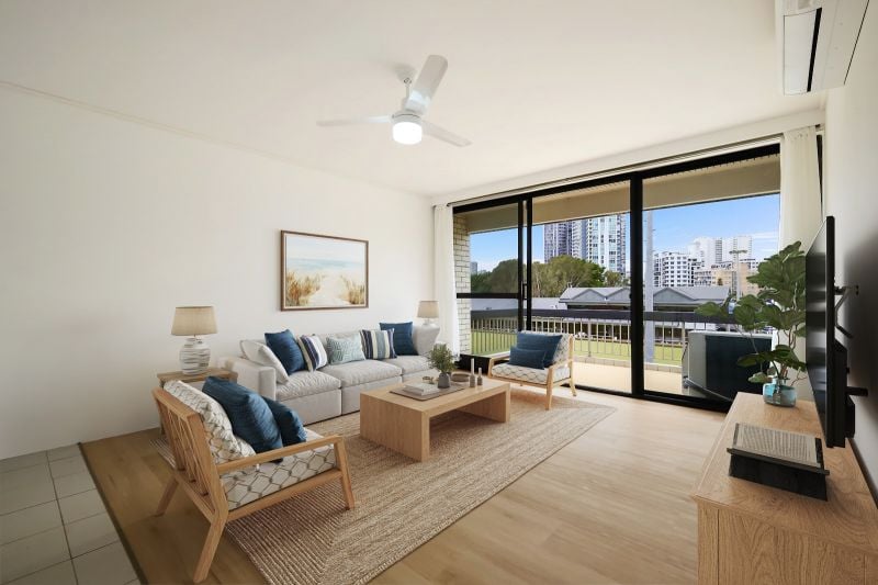 8/2 MARINE PDE, SOUTHPORT, QLD 4215