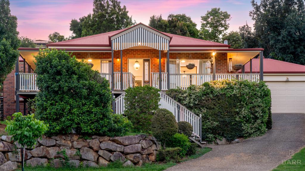 19 Greenwood Cl, Moggill, QLD 4070