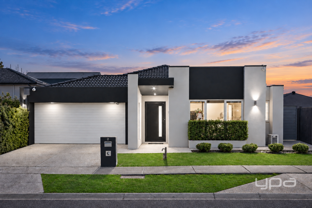 2 ANDAMAN PL, POINT COOK, VIC 3030