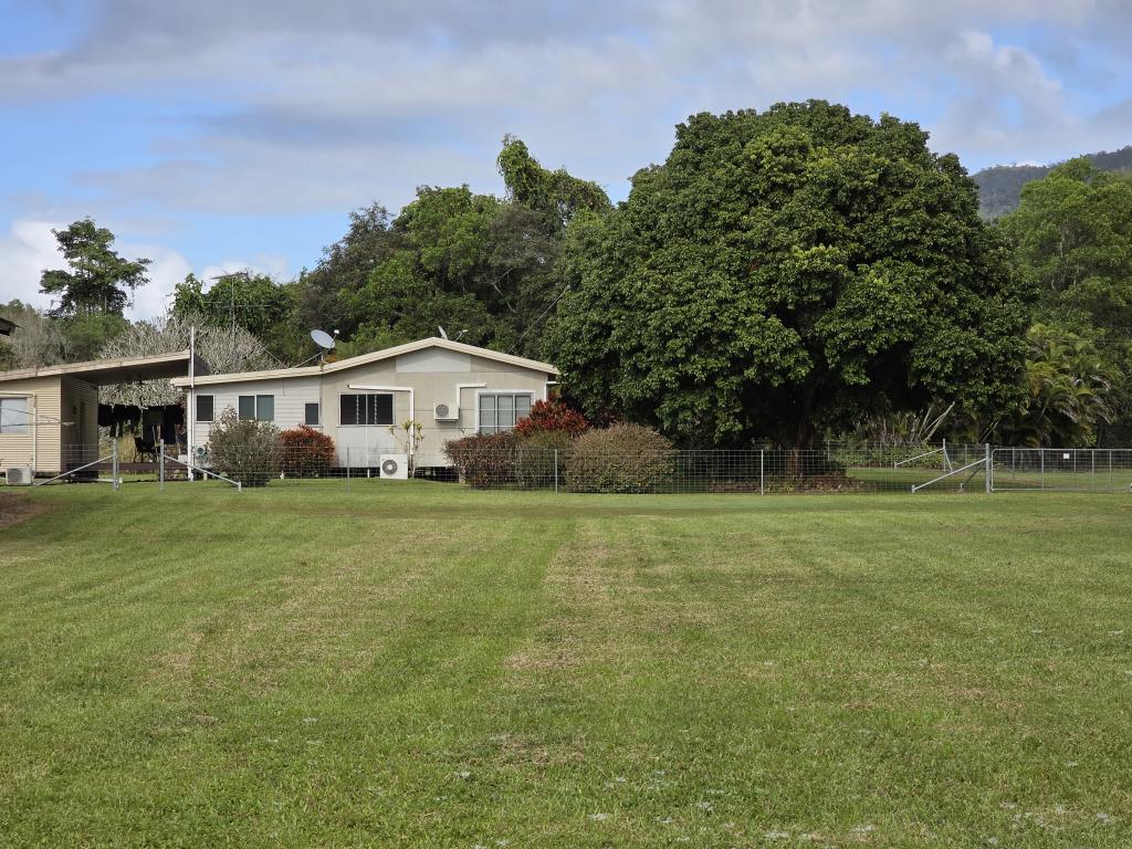 10 Nash Rd, Bilyana, QLD 4854