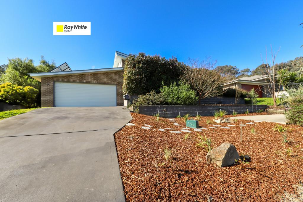 22 Booral Ave, Tumut, NSW 2720