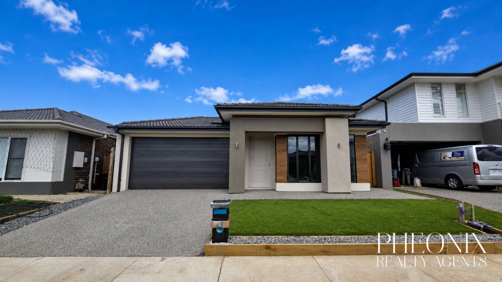 15 SAFRANO ST, TARNEIT, VIC 3029