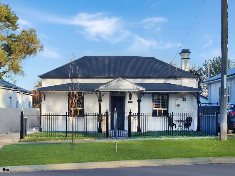 174 Seymour St, Bathurst, NSW 2795