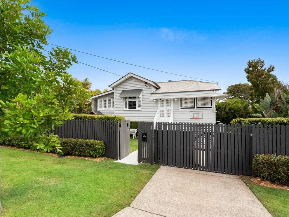 25 Wilton Tce, Yeronga, QLD 4104