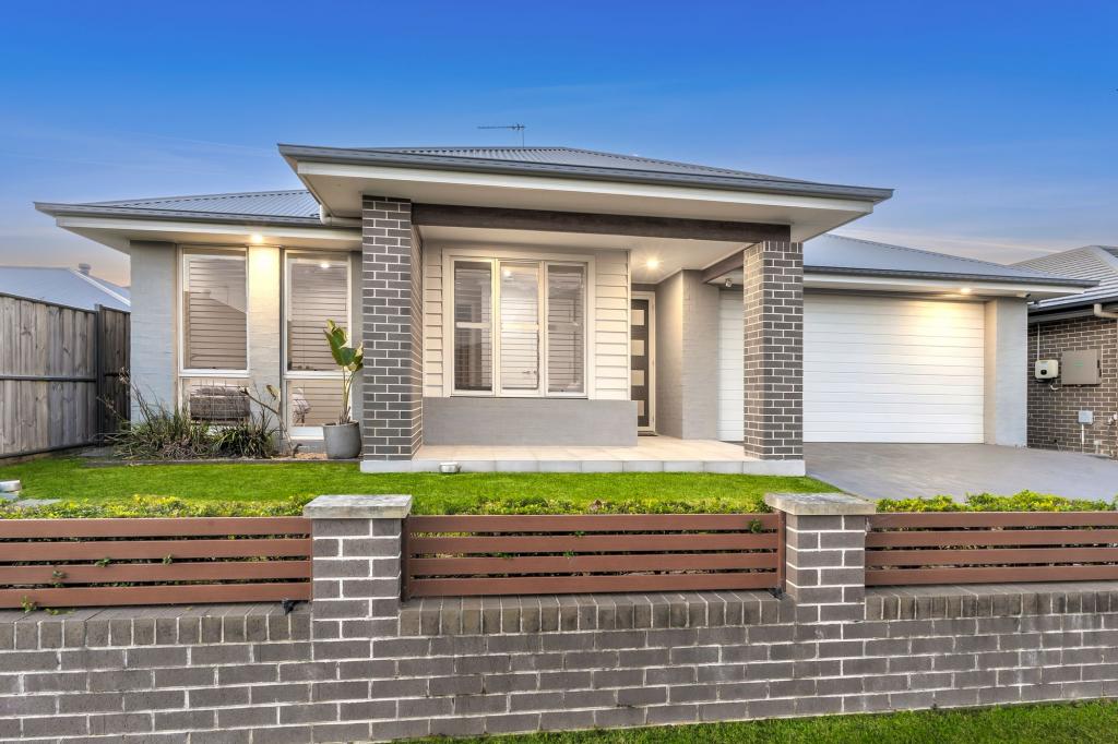 4 Mariposa Rd, Box Hill, NSW 2765