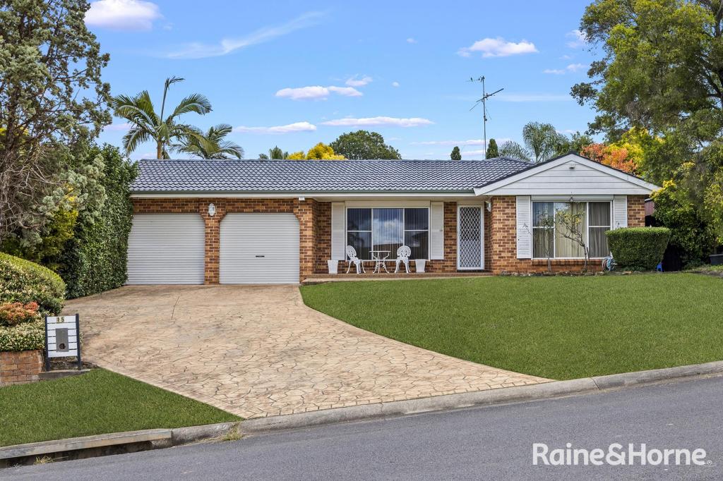 15 Fluorite Pl, Eagle Vale, NSW 2558