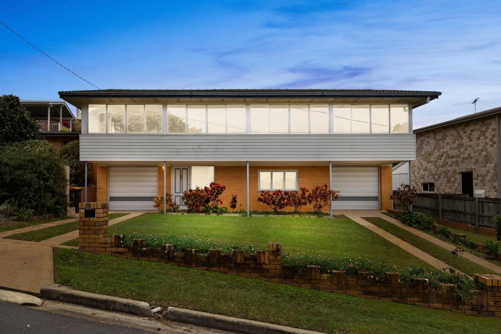 19 CARATEL ST, STAFFORD HEIGHTS, QLD 4053